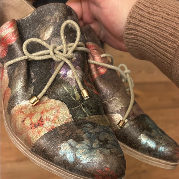 Django & Juliette kotty metallic Floral Patterned Women's Loafers - Picture 3 of 9